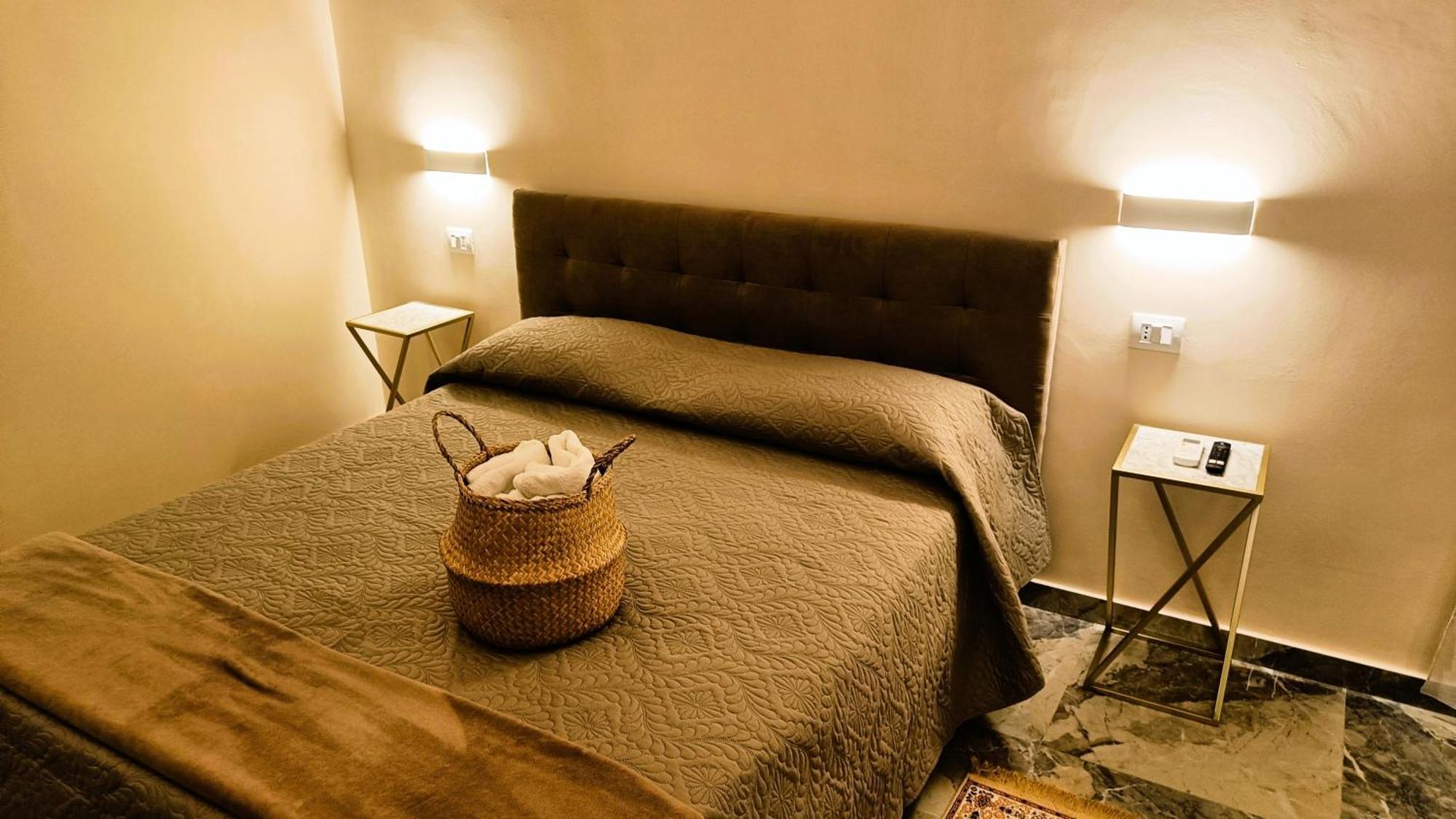 Dimora Del Monsignore Catane Chambre photo